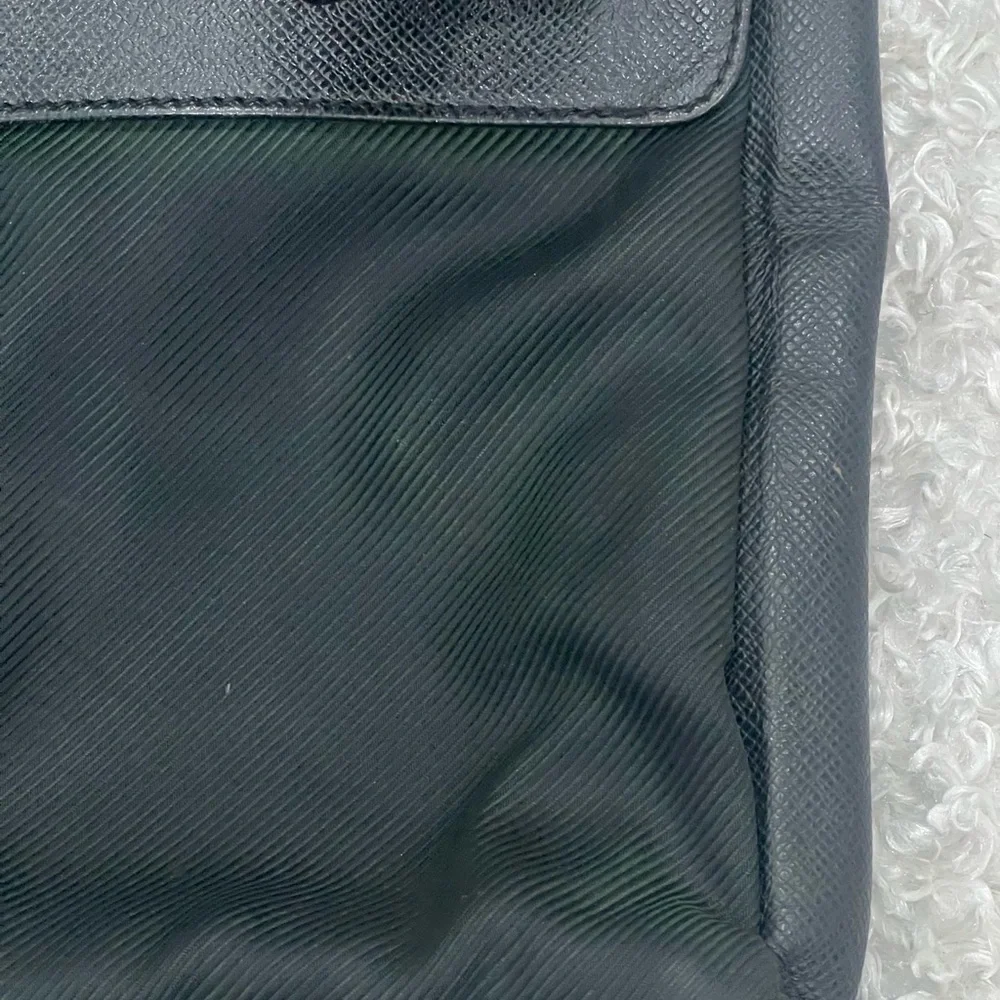 Louis Vuitton Black Fabric and Taiga Leather Saratov GM Messenger Bag